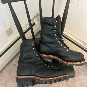 Mens Chippewa loggers, sz 11.5eee